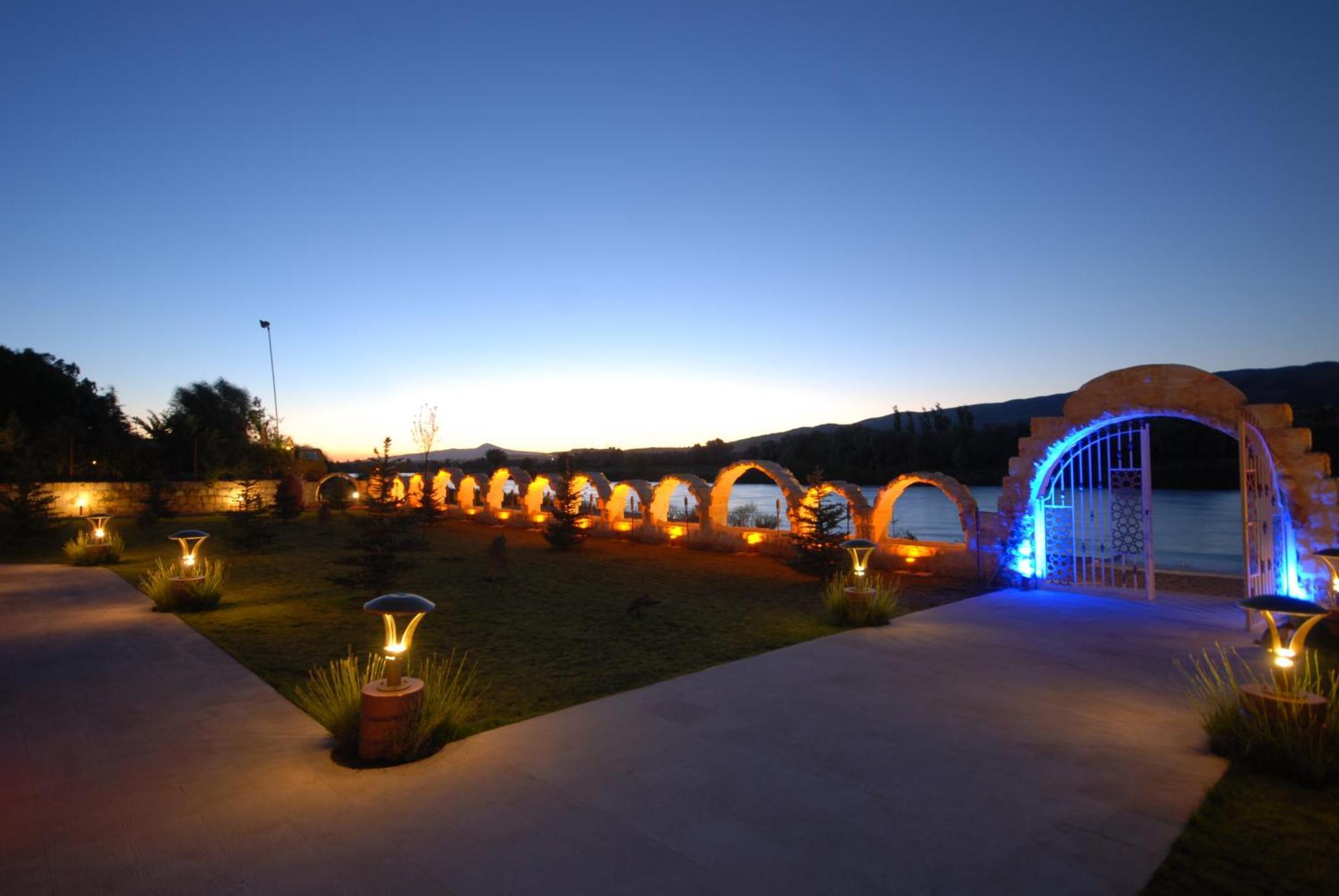 Suhan Cappadocia Hotel & Spa Аванос Экстерьер фото